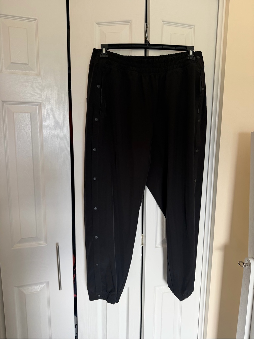 Spyder Women’s Black Snap-Button Joggers